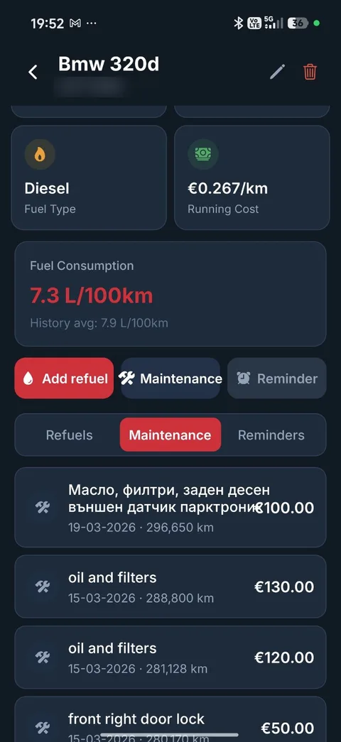 CarLog maintenance tab listing oil changes and repairs with date, odometer reading and cost